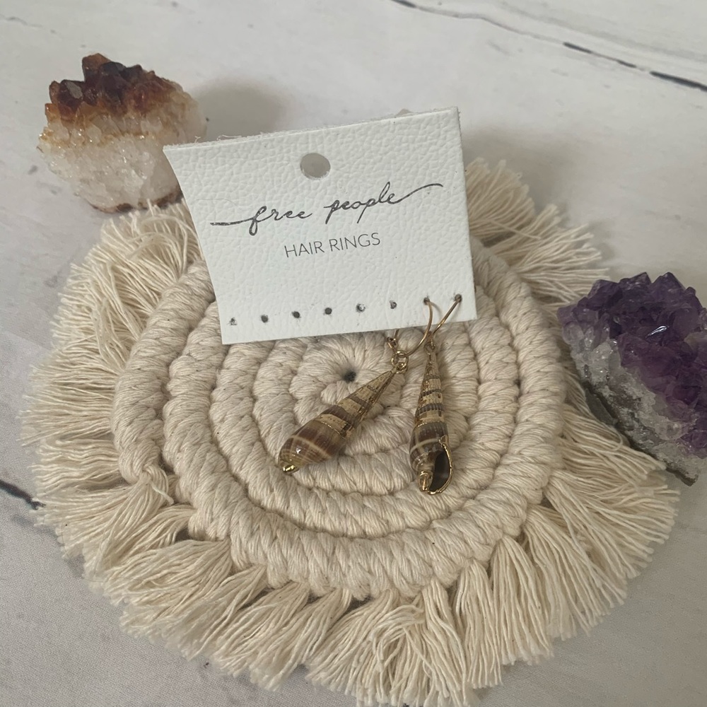 FREE PEOPLE | Shell Hair Rings - 1 pair - Picture 2 of 5